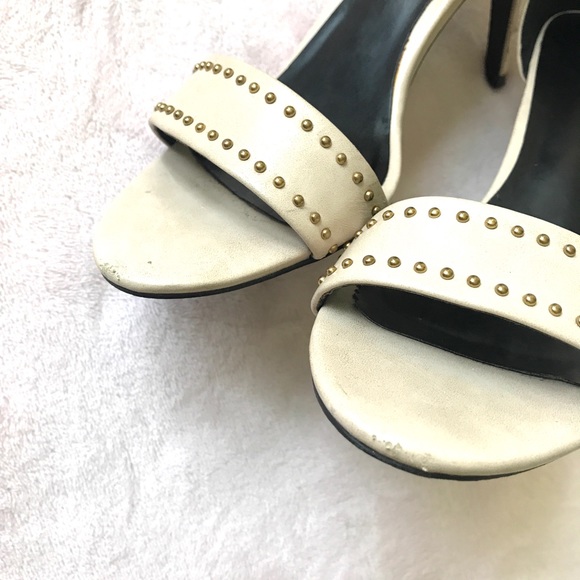 Creamy Taupe Heeled Sandals - Picture 4 of 6